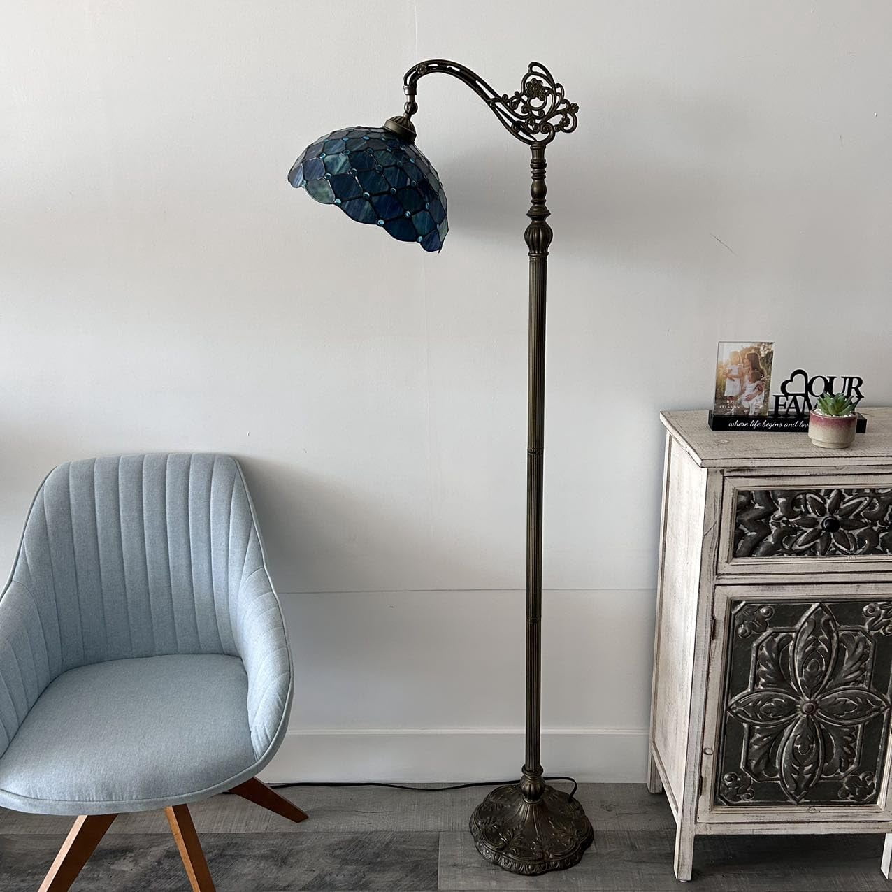 Enjoy Décor Lamps Tiffany 63-Inch 1-Light Bronze Gooseneck Adjustable Corner Standing Reading LED Floor Lamp with Stained Glass Bowl