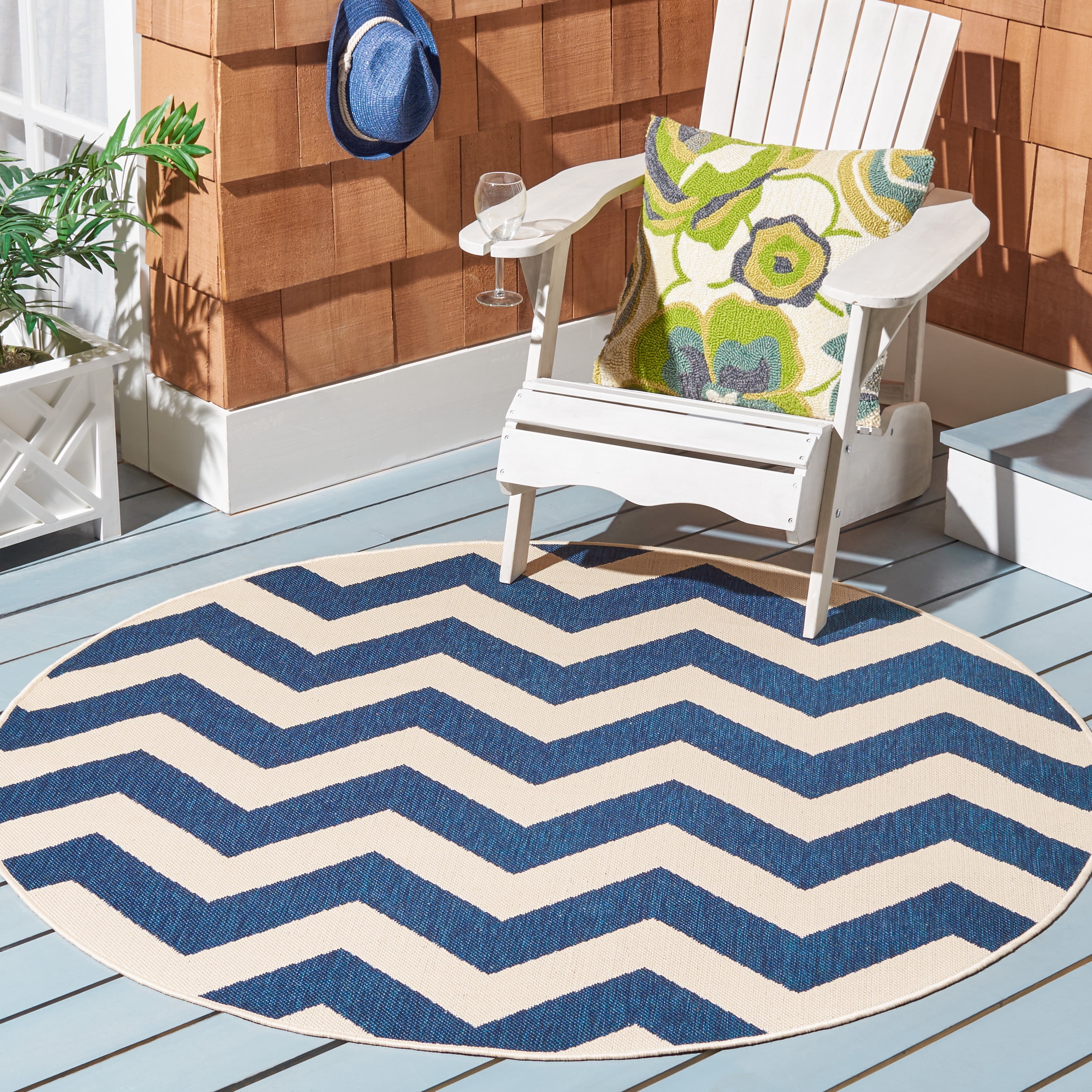 Safavieh Courtyard Bailey Chevron Indoor/Outdoor Area Rug, Navy/Beige, 6'7" x 6'7" Round