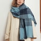 thumbnail image 2 of Bufanda cálida tipo manta para mujer, bufanda para el cuello, bufanda de invierno, chal de tartán con borlas de gran tamaño, pashmina a cuadros acogedora, 2 of 5