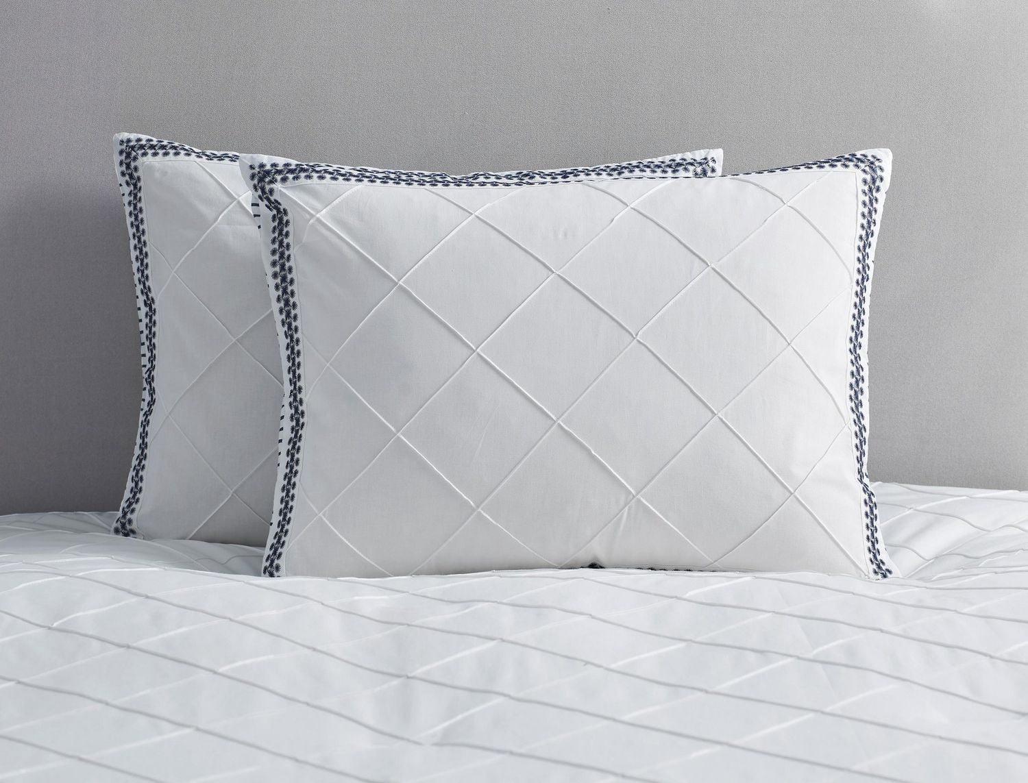 Beco Home Pintuck White 3 Piece Cotton Comforter Set