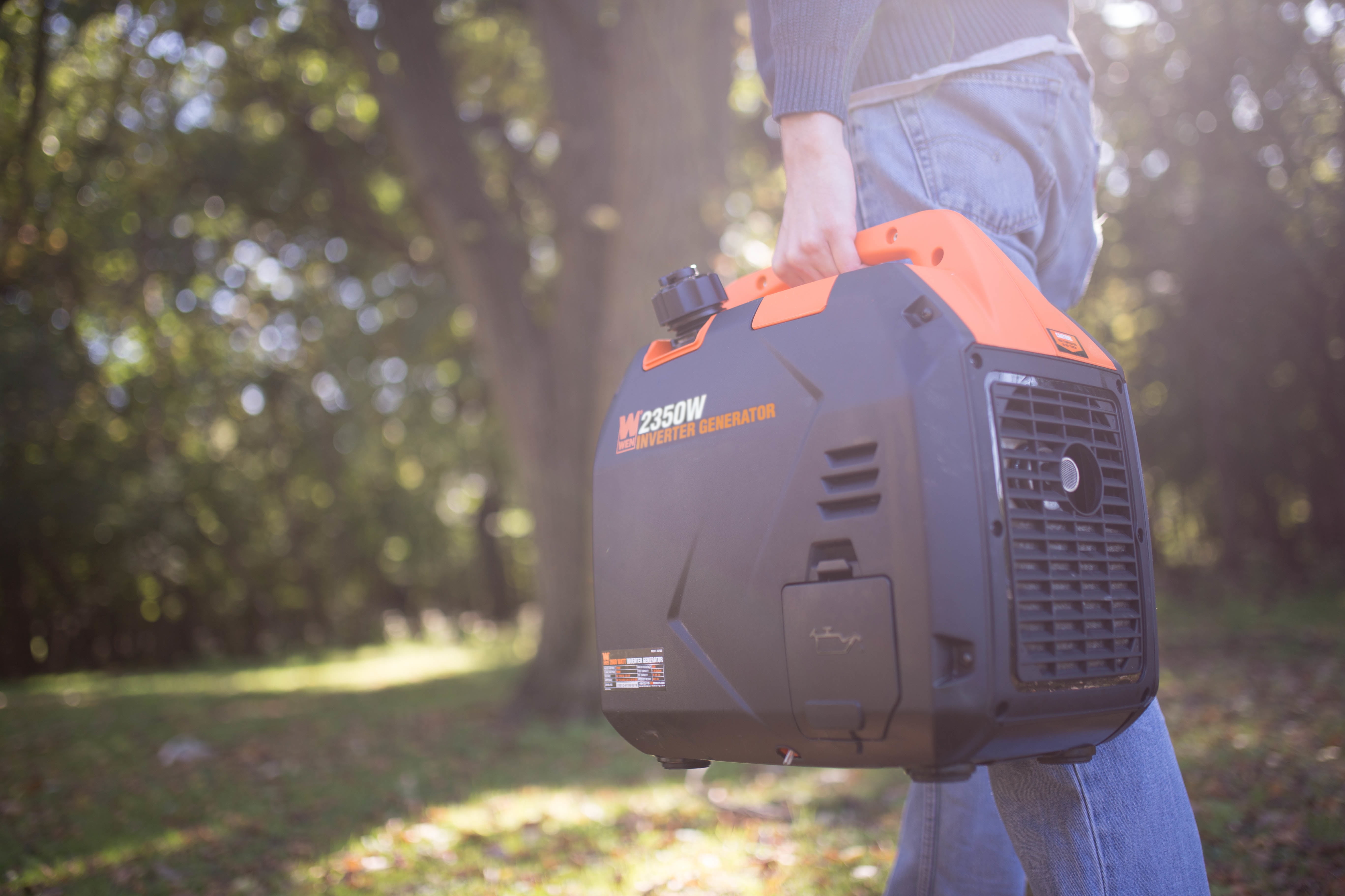 WEN Super Quiet Ultra Lightweight 2350-Watt Portable Inverter Generator with Fuel Shut Off and CO Watchdog (56235iX)