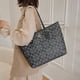 thumbnail image 4 of Bolso De Hombro premium Coach tote Para Mujer, 4 of 4