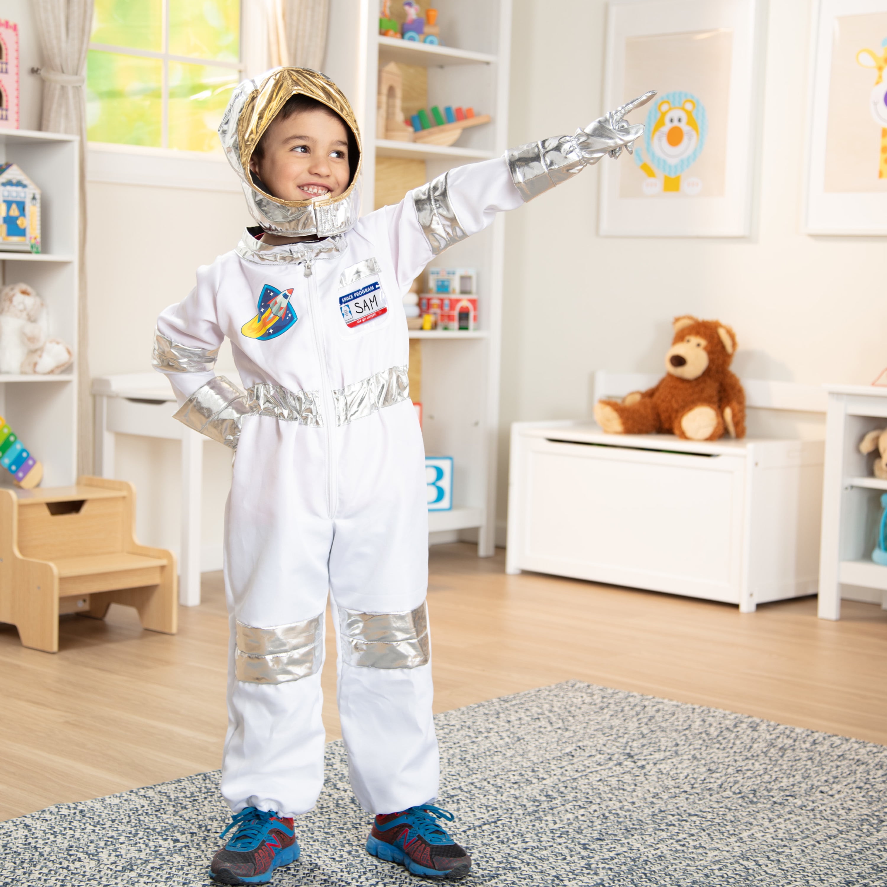 Melissa & Doug Astronaut Role-Play Costume Set Pretend Play, High-Quality Materials, Machine-Washable