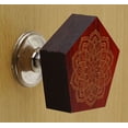 thumbnail image 2 of IBA Indianbeautifulart Boutons Rouges Gravés 10 Pcs Meubles Boutons en Bois Festonnés Tiroir Rustique, 2 of 3
