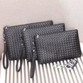 thumbnail image 1 of Bolso de mano para hombre, bolso tejido de cuero suave, bolso de mano para hombre, bolso casual sencillo para hombre, bolso de mano, bolso tipo sobre estilo coreano, 1 of 5
