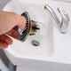 thumbnail image 5 of Tapón Antifugas para Lavabo Hht241112001 | Tapón de Presión para Fregadero con Núcleo de Rebote de Acero Inoxidable y Cobre | Tapón de Drenaje Antidesbordamiento con Filtro de Malla Antiolores E Inse, 5 of 6