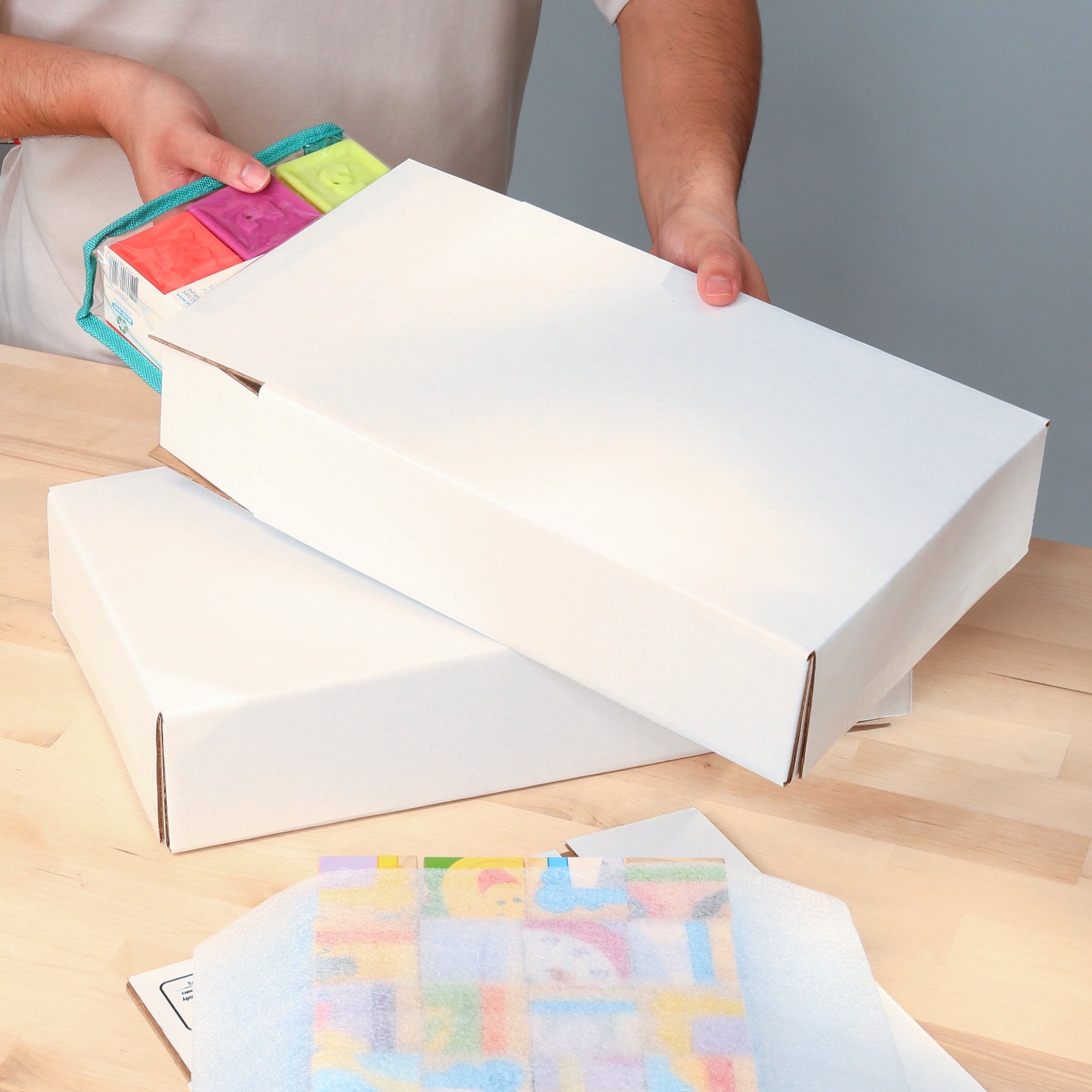 Pen+Gear Recycled Side-load Shipping Box, 9 in. L x 12 in. W x 3 in. H, White, 30-count Case Pen+Gear Recycled Side-load Shipping Box, 9 in. L x 12 in. W x 3 in. H, White, 30-count Case