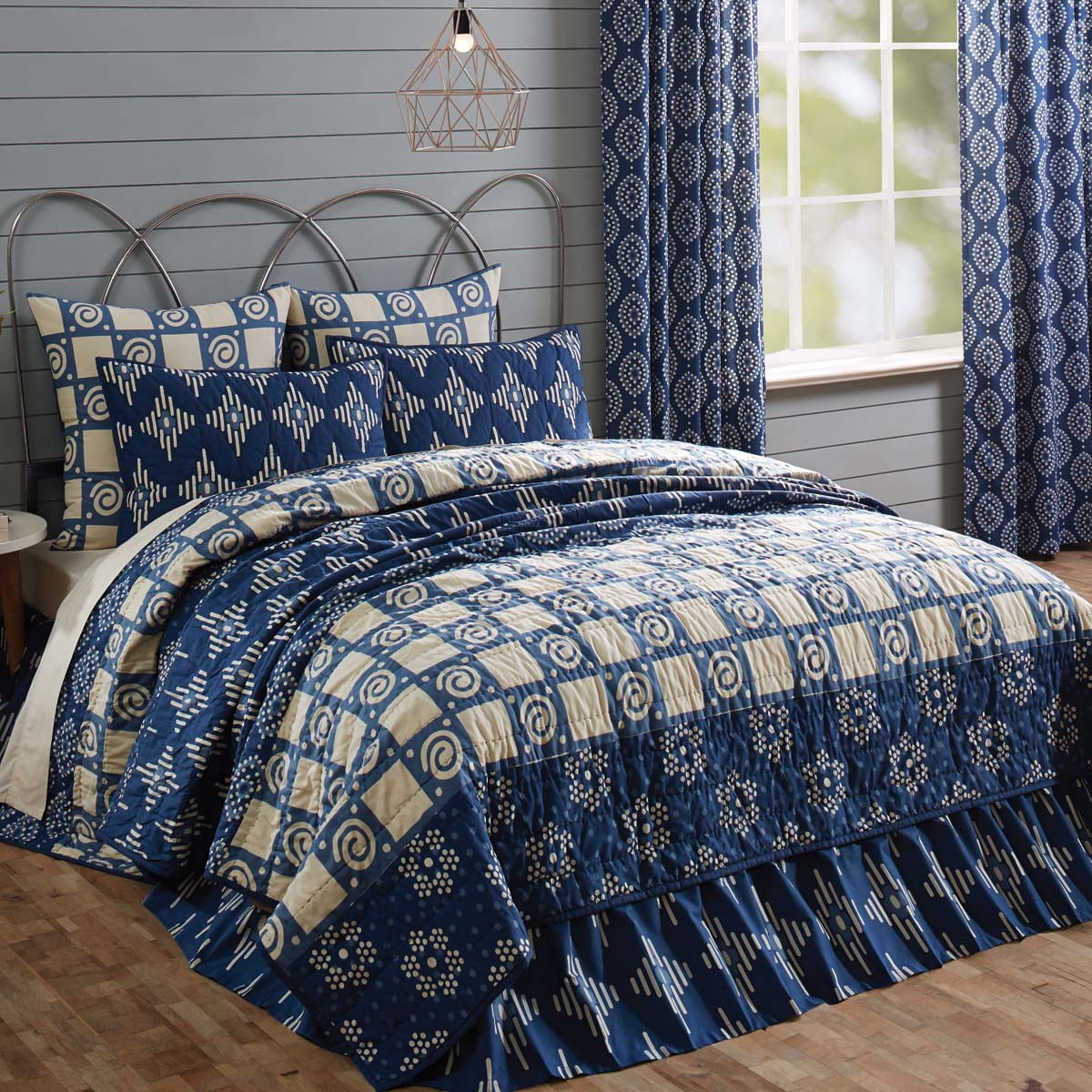 Las Marcas Vhc Annie Portabella Floral Patch Queen Quilt 90w | Envío Gratis