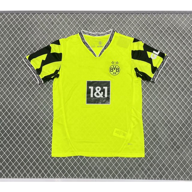 Dortmund Goalkeeper Uniform. Football Classic Jersey