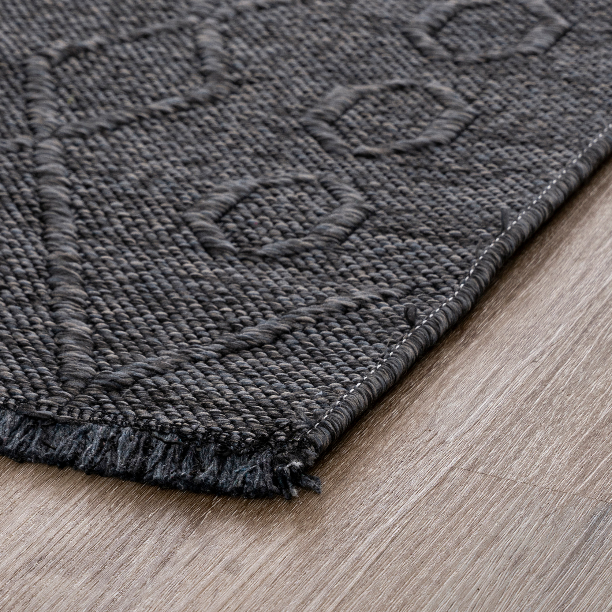 Alma Transitional 5' x 7' Dark Gray and Ash, Machine Washable Polyester & Cotton Indoor Area Rug