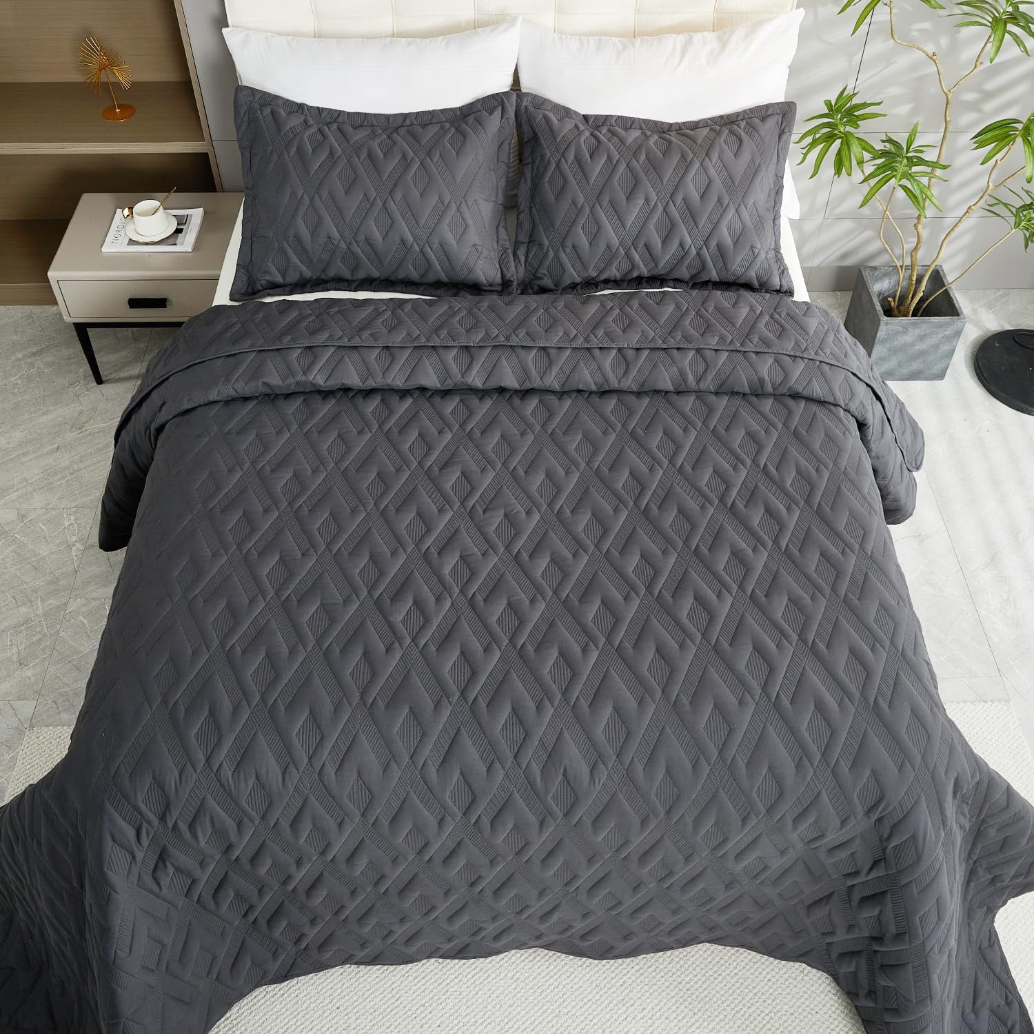 Evenhug 3 Piece King Size Quilt Set Gray Geometric Bedspread for All Seasons
