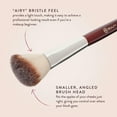 thumbnail image 4 of Brush BK BEAUTY 112 - Brocha facial pequeña con ángulo para colorete, 4 of 6