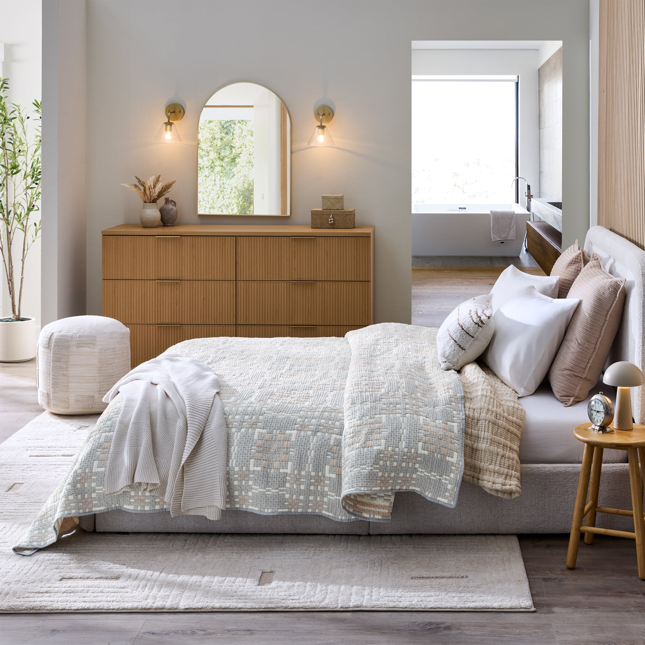 Better Homes & Gardens Modern Mosaic Quilt, King, Grey, Reversible Bedding