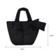 thumbnail image 1 of Bolsa bandolera de color sólido con asa superior y lazo acolchado espacial para mujer (negro) Ehuebsd Para Estrenar, 1 of 9
