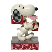 Enesco Peanuts by Jim Shore JSPEA Snoopy Holding Valentine Figurine