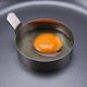 thumbnail image 4 of 2 moldes de acero inoxidable para huevos fritos, antiadherentes y resistentes al calor (tamaño pequeño)., 4 of 7