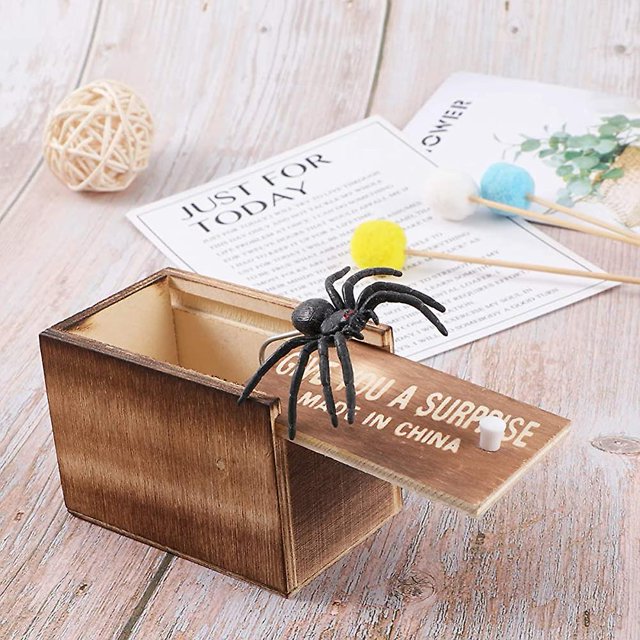 CARBONLIKE Spider Prank Scare Box Caja sorpresa de madera Cajas de broma Gag Joke Juguetes para regalo LingWen 8390606687555
