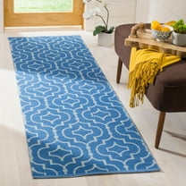 SAFAVIEH Montauk Raeyln Geometric Cotton Runner Rug, Blue/Ivory, 2'3" x 7'