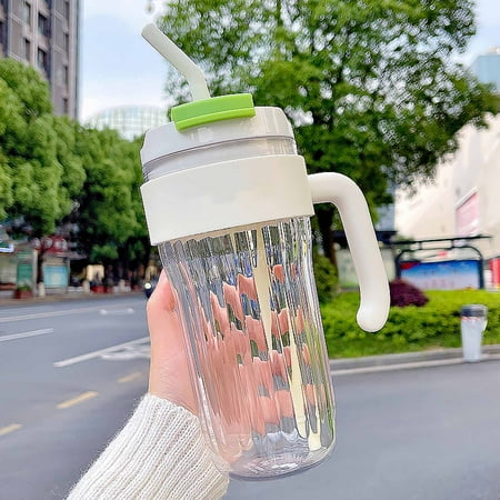 

2024 920ml Large Capacity Handheld Water Bottle Leakproof Sports Water Bottle with Straw for Sports Office White