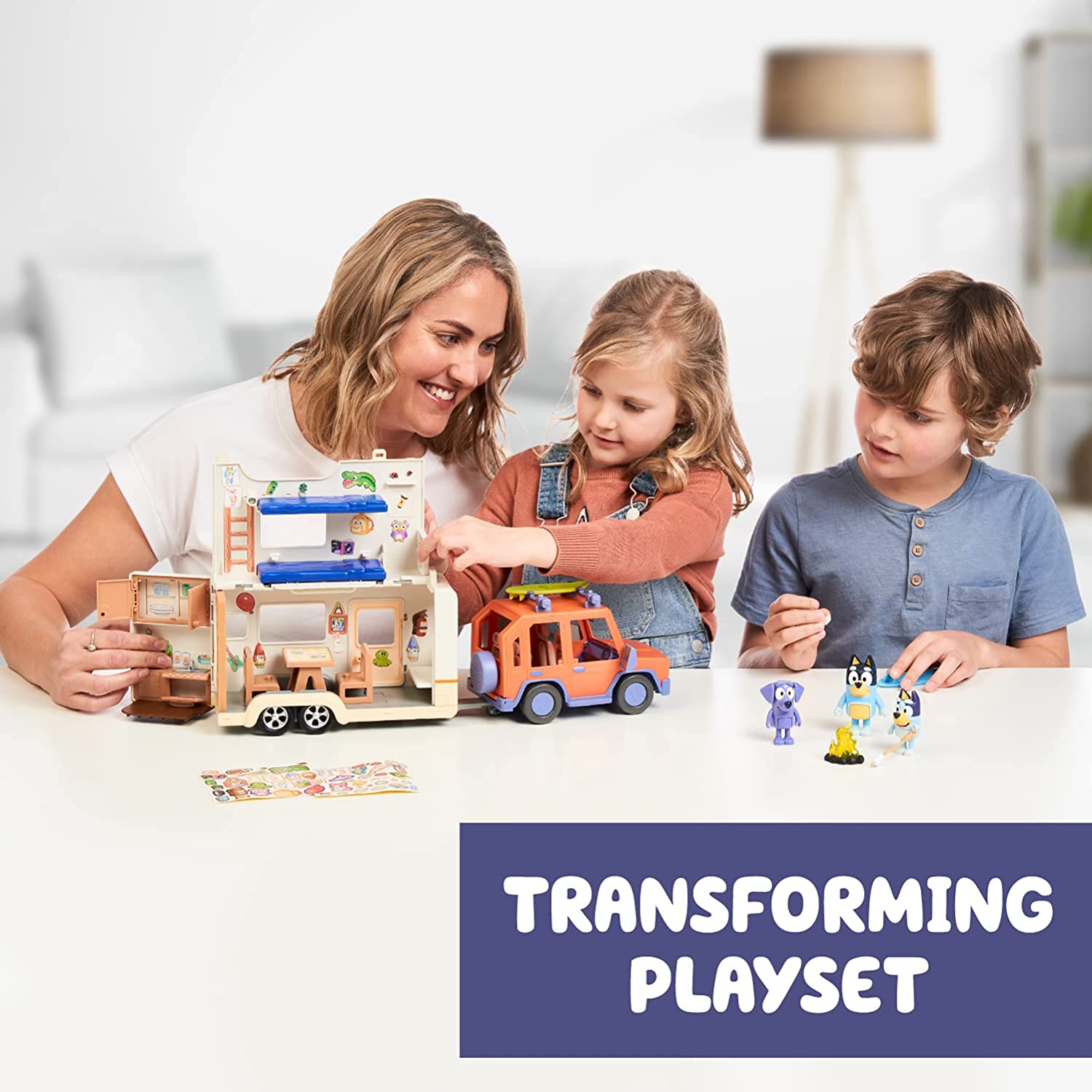 BlueY Coffret 4x4 de la Famille Bouvier + 4 Figurines de 6 à 8 cm, 2 Planches de Surf et des Autocollants