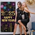 thumbnail image 3 of Banner de cubierta de puerta de feliz año nuevo 2025 Decoraciones de puerta de Nochevieja Gran pancarta colgante de fuegos artificiales coloridos de Año Nuevo, 3 of 5