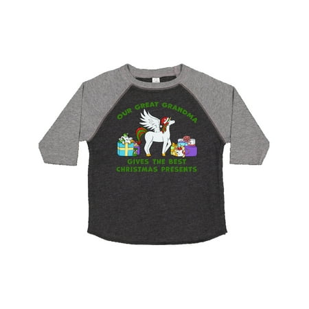 Best Presents For Grandma Our Great Grandma Gives the Best Christmas Presents in Green Toddler T-Shirt ()