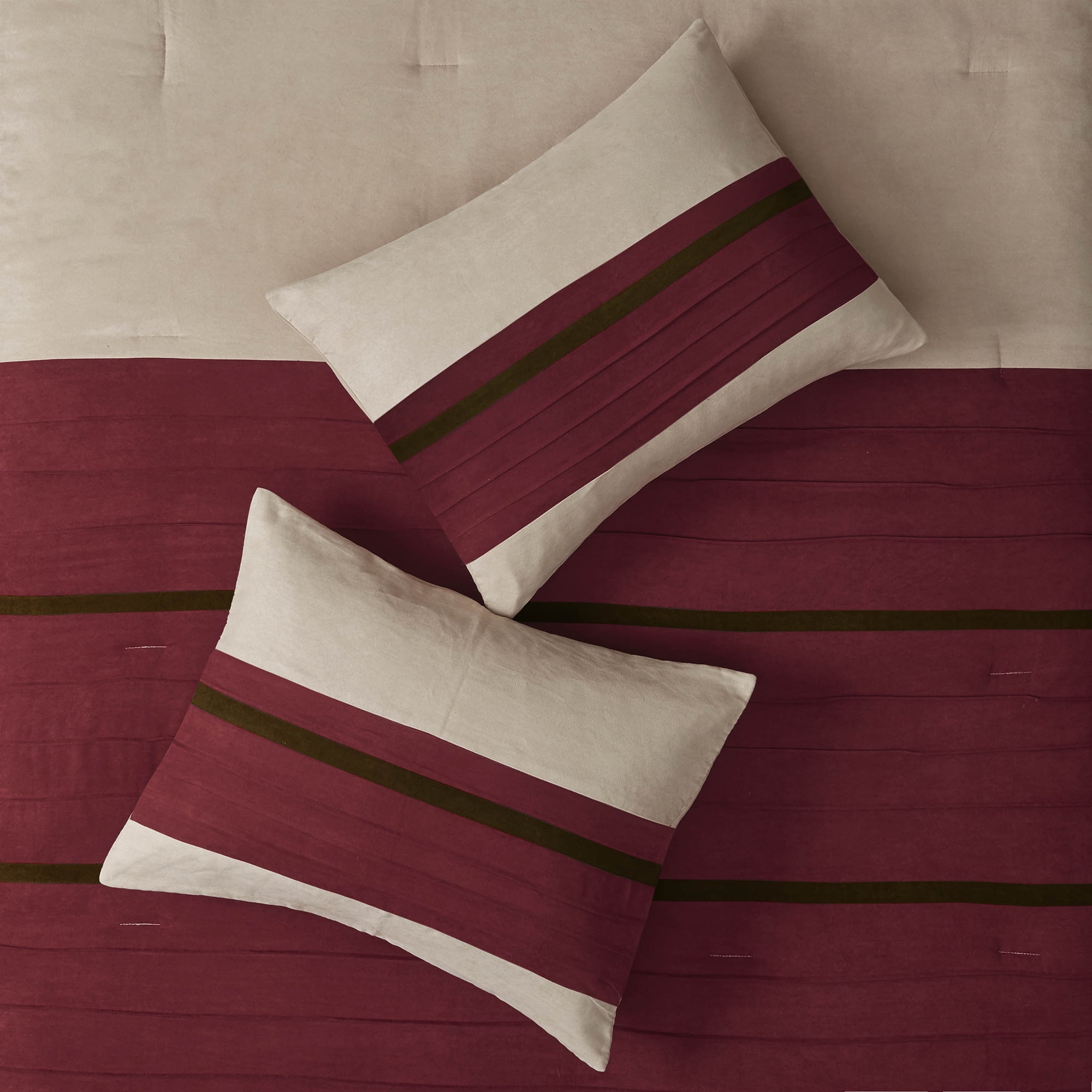 Madison Park Palmer King 7 Piece Faux Suede Comforter Set in Red