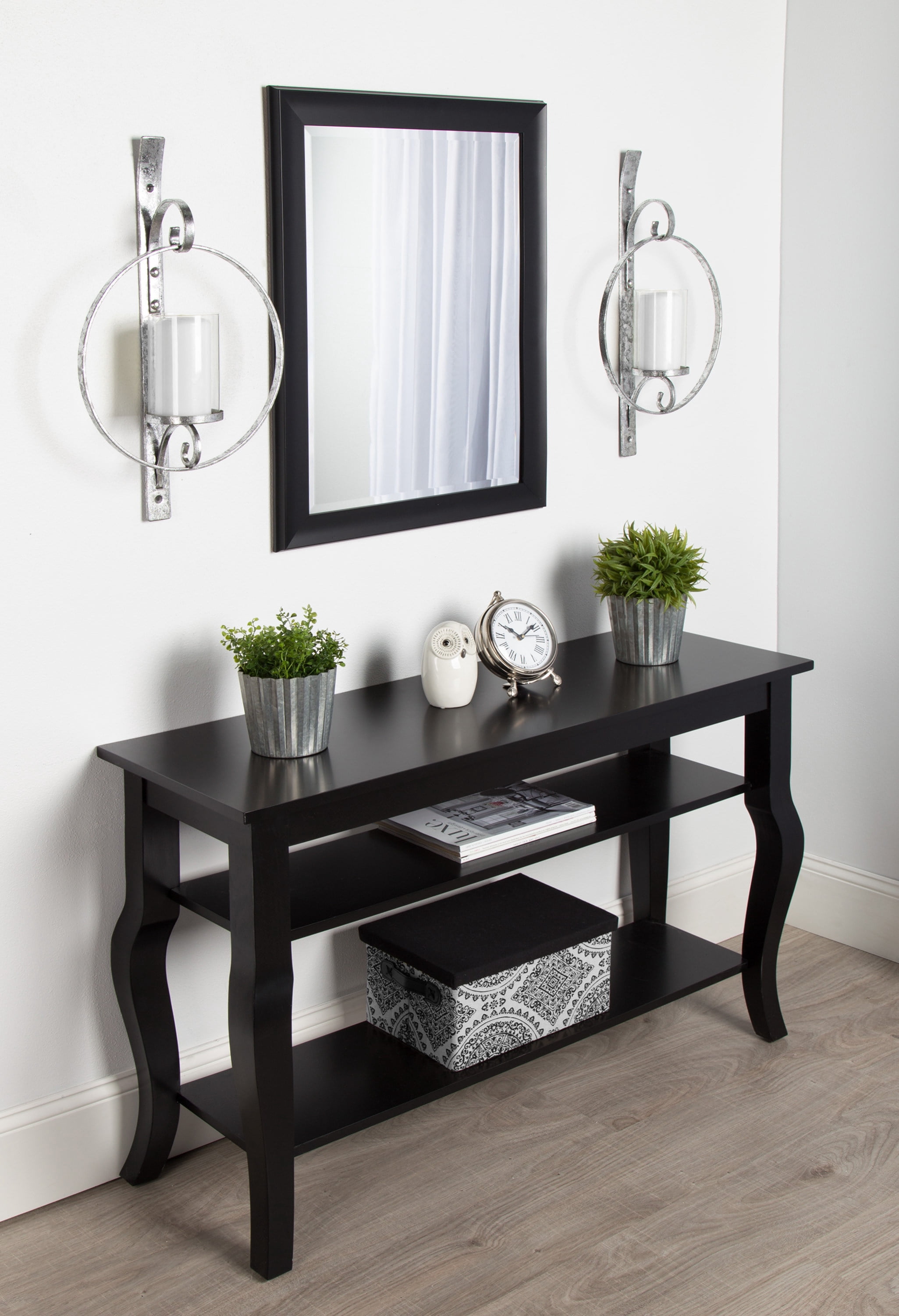 Kate and Laurel Doria Metal Wall Candle Holder Sconce, Silver