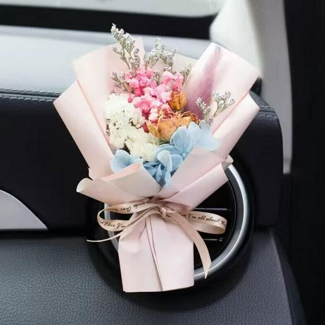 Car Vent Aromatherapy Small Bouquet Car Freshener Vent Clips Mini Dried Flower Bouquet Car Conditioning Outlet Perfume Clip Decoration Car Diffuser Vent Clip Auto Interior Accessories