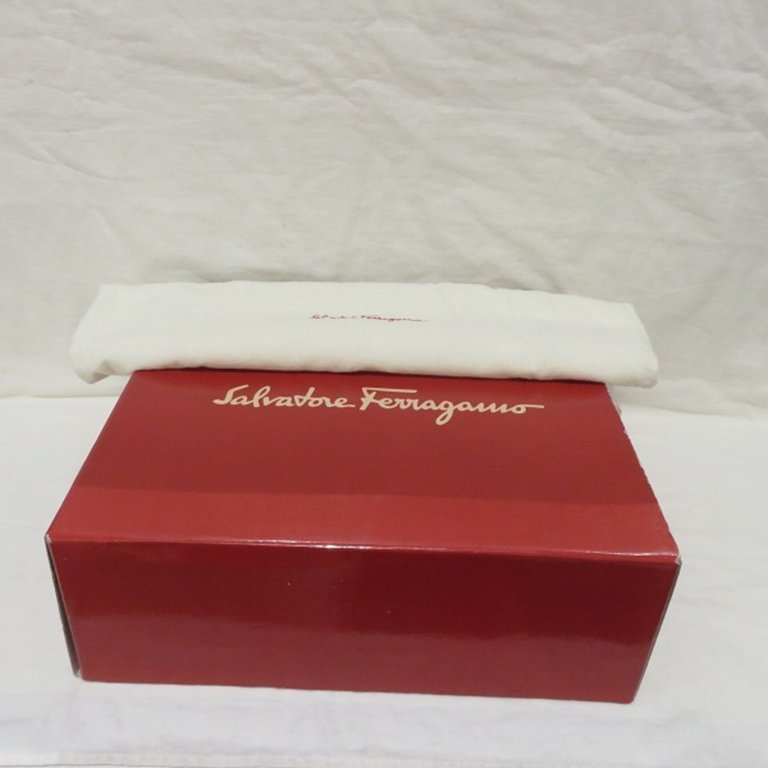 Authenticated Used Salvatore Ferragamo Ferragamo Vala Ribbon