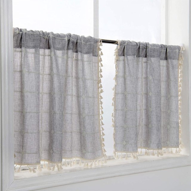 YoKii Rideaux de Cuisine Boho 36 Pouces de Longueur, Panneau de Fenêtre Court en Coton Lin Style Ferme Moderne Rideaux Café à Pompons Semi-Transparents Petit Rideau Décor (Niveaux - 24 x 36, Gris)