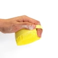 thumbnail image 4 of Cepillo de Baño Generic Amarillo de Silicona Suave con Dispensador de Champú para Mascotas de Pelo C, 4 of 5