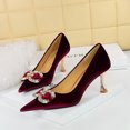 thumbnail image 4 of Zapatos de tacón alto para mujer, de banquete, de boca baja, puntiagudos, de gamuza, clásicos, con hebilla de diamante de agua y lazo, para boda con un solo tacón, 4 of 4