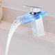 thumbnail image 1 of Grifo de lavabo de ño LED, grifo de tocador con línea de suministro de agua, lavabo, 3 colores Plata, 1 of 8