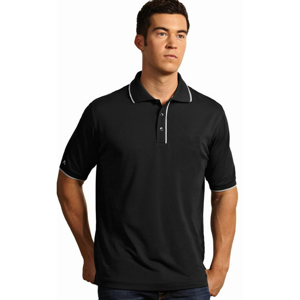 wear t shirt under dress shirt