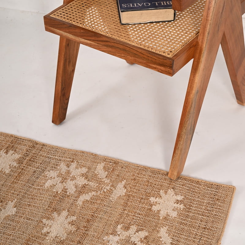 KLAVATE Abstract Ivory Flower Modern Decor Jute Rug