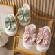 thumbnail image 5 of Zapatillas de algodón con lazo de otoño e invierno para mujer, zapatos de algodón informales bonitos y cálidos para interiores, Zapatillas de felpa para niñas, 5 of 5