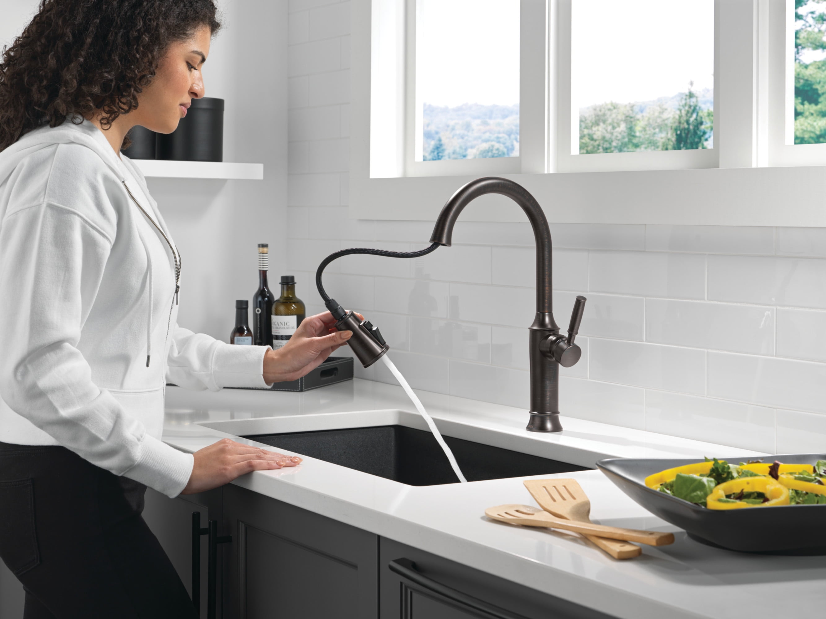 Delta 9184-Dst Renaldi 1.8 GPM Single Hole Pull Down Kitchen Faucet - Lumicoat Arctic
