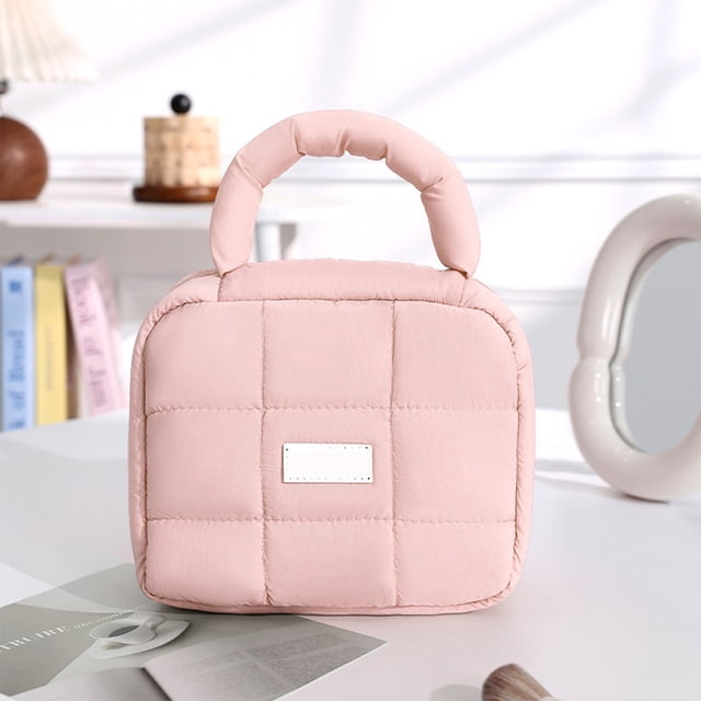 Neceser de viaje ligero y grande para mujer, organizador de maquillaje con asa para accesorios, artículos esenciales y artículos de tocador, color rosa claro.
