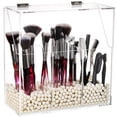 thumbnail image 1 of Soporte para brochas de maquillaje Ollen con tapa antipolvo, acrílico, blanco, 1 of 5