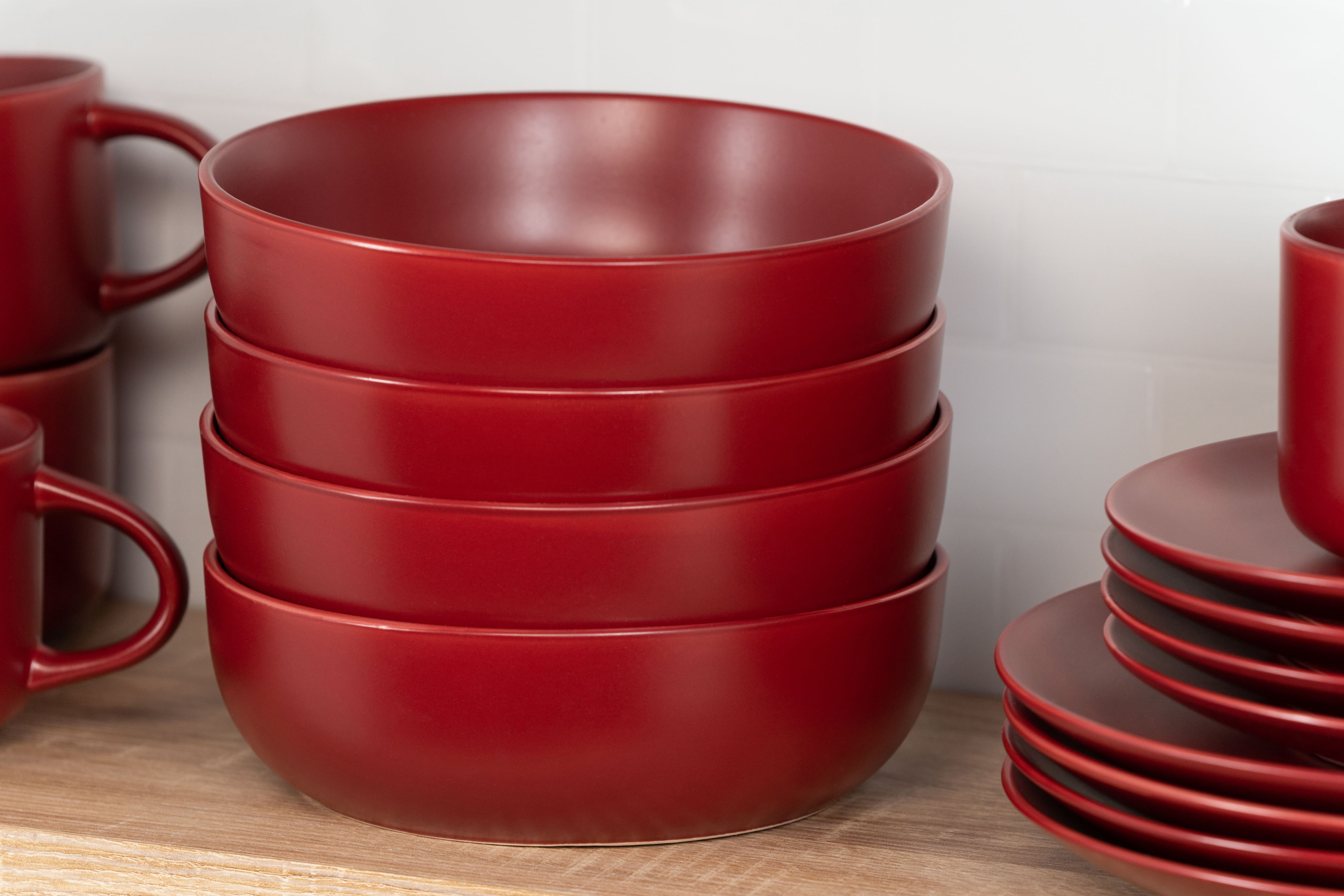 10 Strawberry Street Wazee Matte 16 Pieces Coupe Dinnerware Set, Red