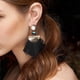 thumbnail image 2 of Pendientes Larga Aretes de Behomio para Mujer Negro, 2 of 4