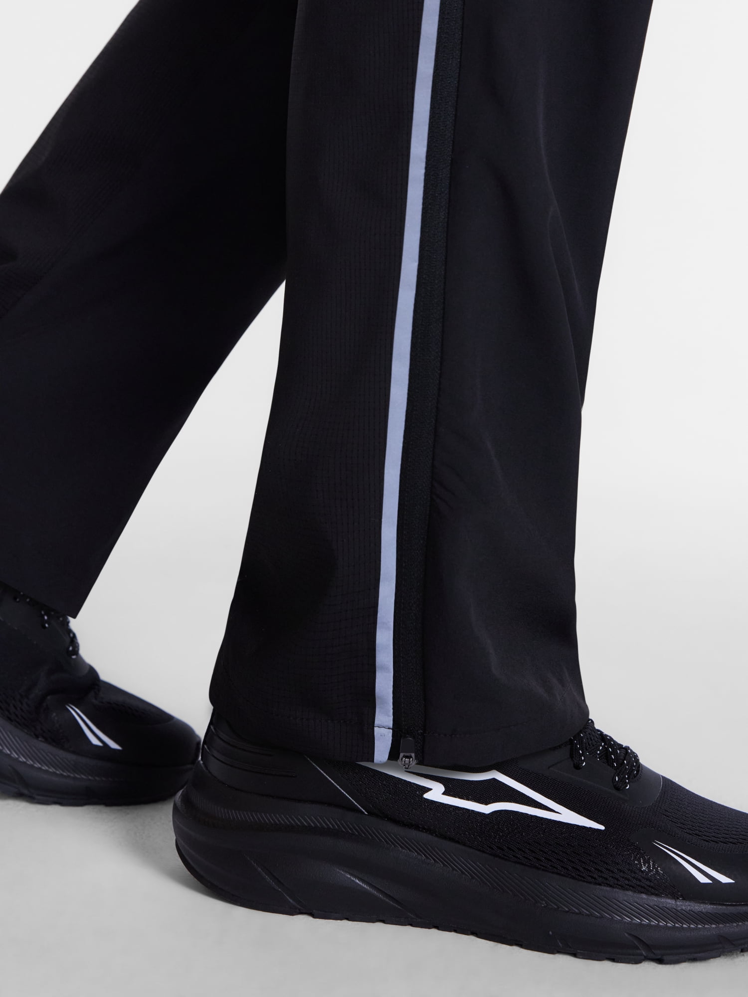 Avia Men's and Big Men's Slim Fit Performance Open Hem Pants, Sizes XS-4XLT