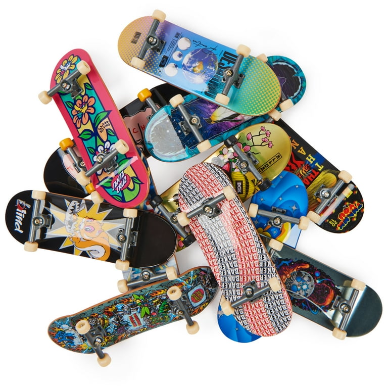 Tech Deck, Ultra DLX Fingerboard 4-Pack, Finessse Skateboards