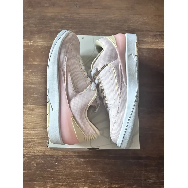 Ni - ke Air Jordan 2 Retro Low Men's Size 10 Atmosphere/Pale Vanilla-White DX6930-600
