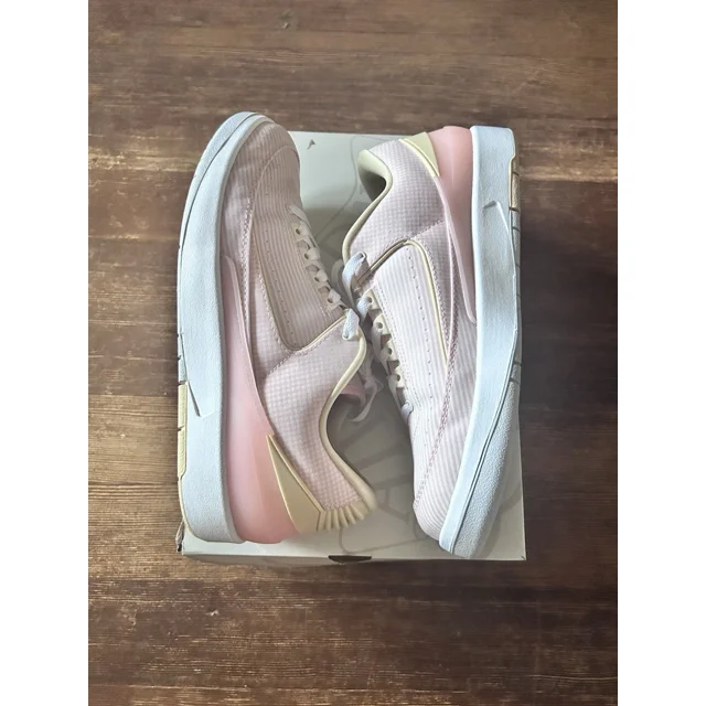Ni - ke Air Jordan 2 Retro Low Men's Size 10 Atmosphere/Pale Vanilla-White DX6930-600