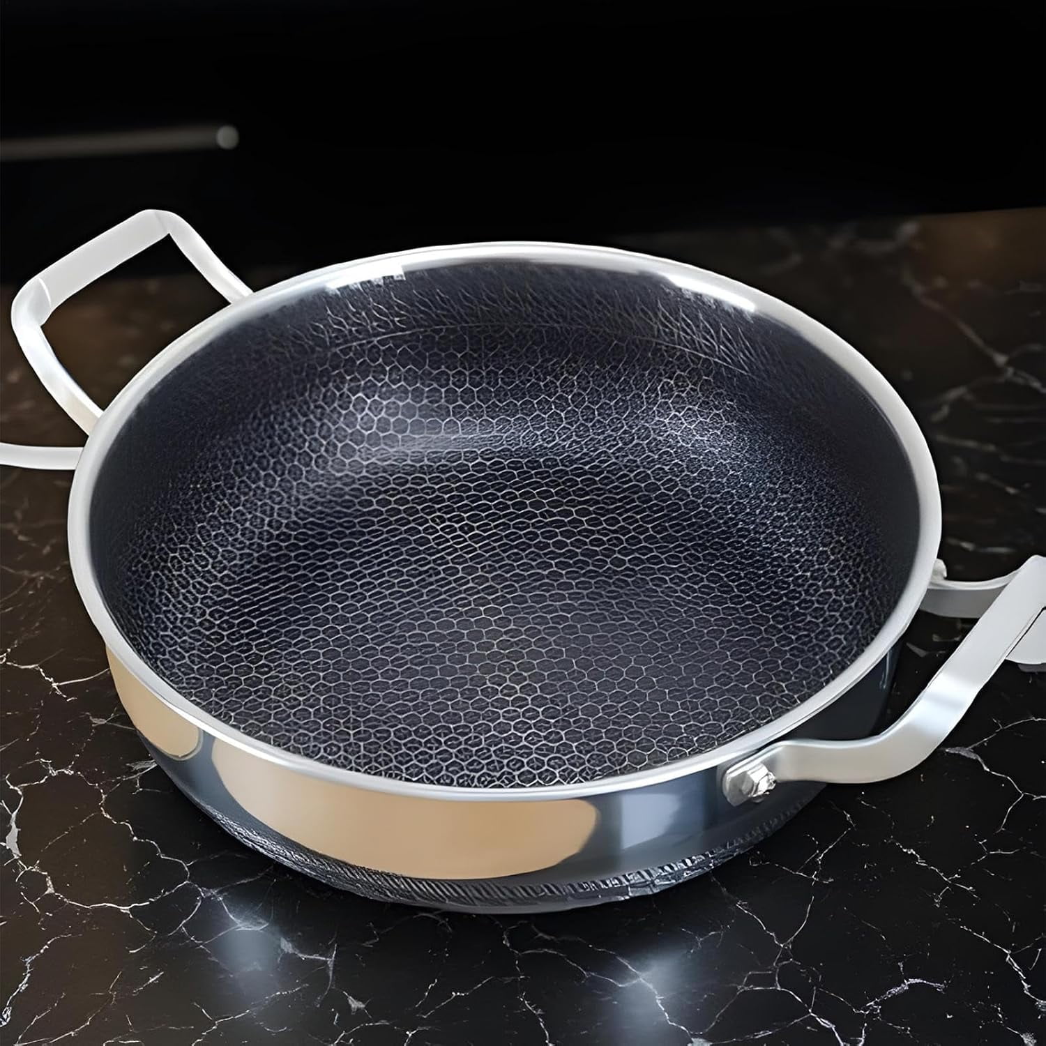 Double Handle Stainless Steel Hammered Pan with Lid, 26cm Non Stick Frying Pan Pro Cookware for Cooking, Scratch-Resistant, Suitable for All Cooktops（1pcs）