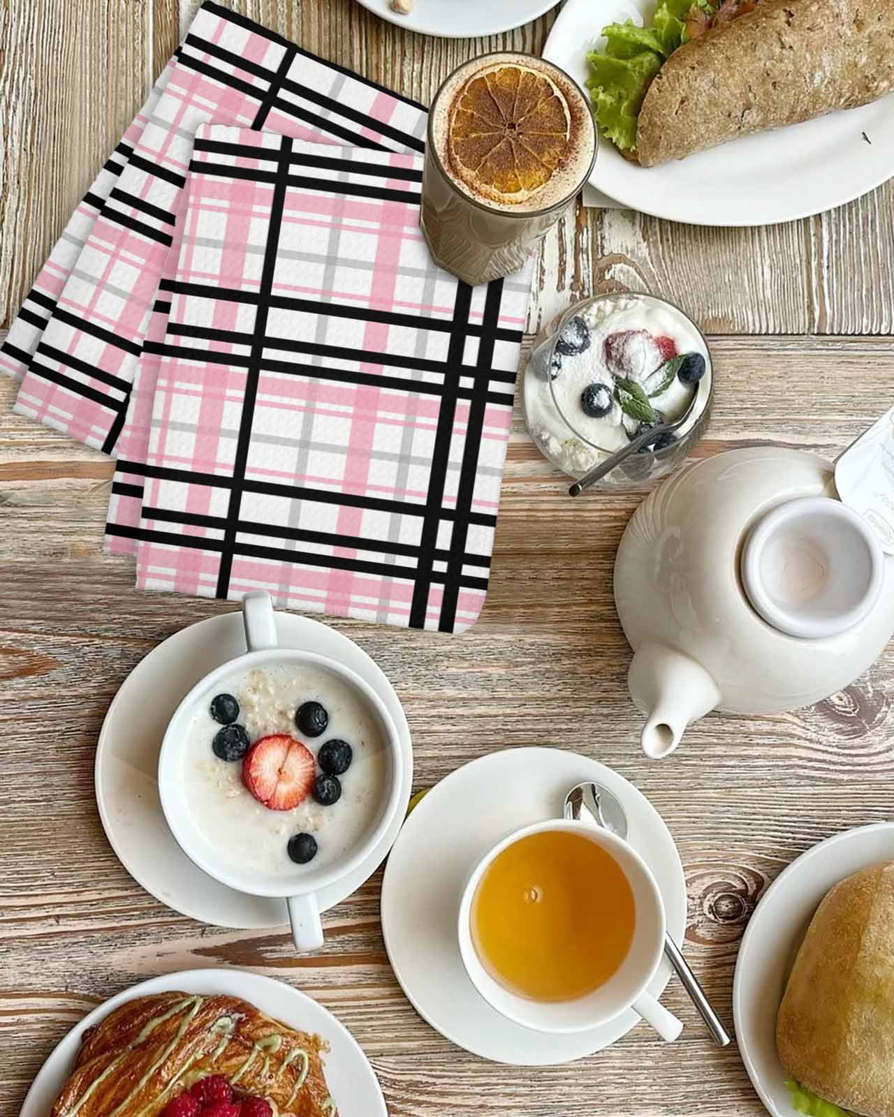 Pink Black Plaid Hand Towels Set, Waffle Weave Kitchen Towels 4 Pieces, Farmhouse Pink Black Checkered Microfiber Hair Face Bath Tea Towel Absorbent Quick Drying Cleaning Dish Cloths 15.7"x23.6"