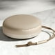 thumbnail image 4 of Bang & Olufsen Beosound A1 (2.ª generación) Altavoz Bluetooth inalámbrico portátil resistente al agua con micrófono, tono dorado, 4 of 5