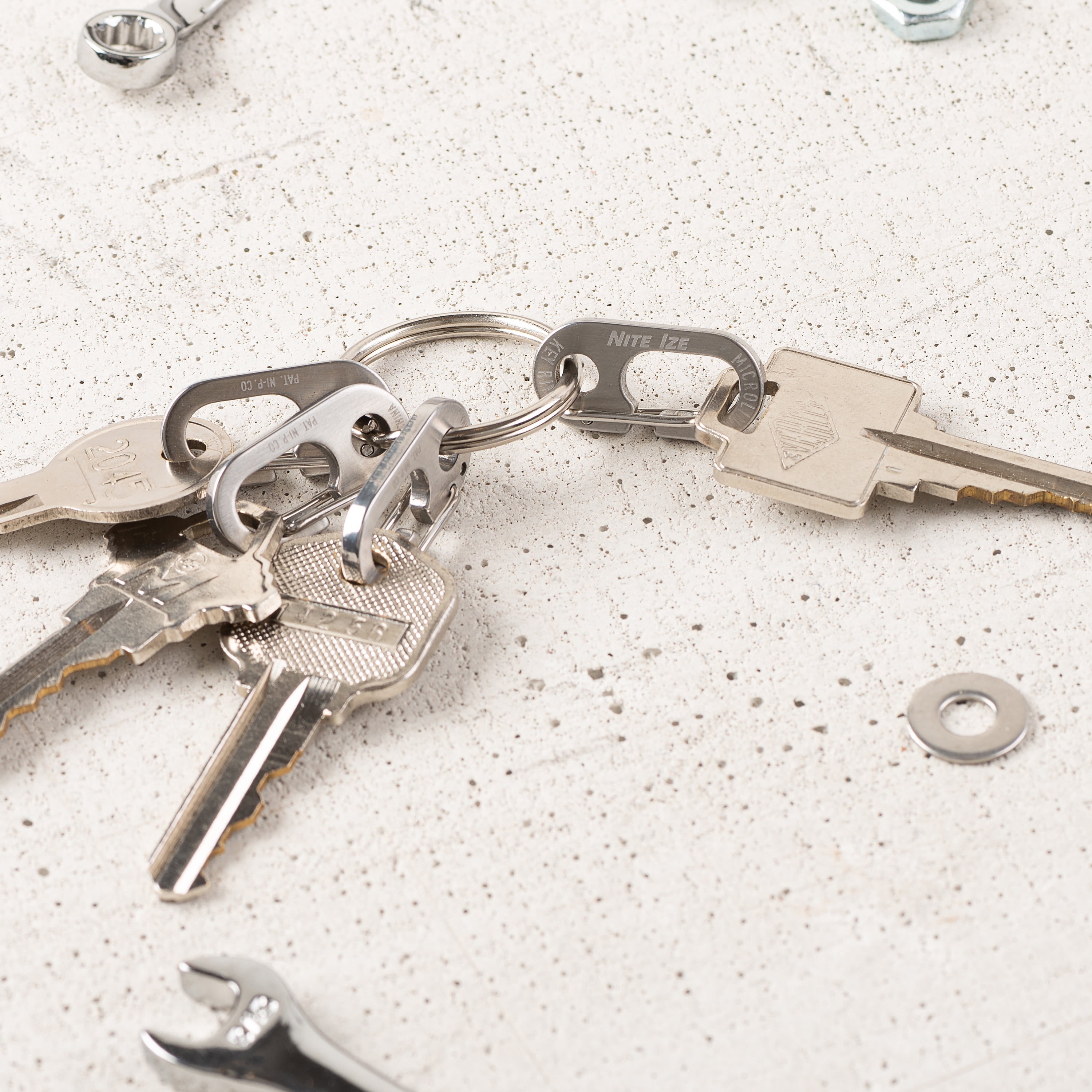 Nite Ize KeyRing MicroLink - Keychain Ring with Small Carabiners - Key Holder & Organizer Accessories - Heavy-Duty & Stainless Steel S-Biner Key Clips with Key Ring - 2 Pack